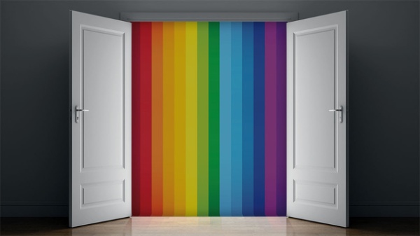 closet_rainbow